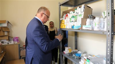 محافظ القاهرة يتفقد القافلة الطبية التنموية بالمحروسة