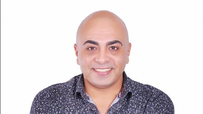 الشاعر محمد عاطف: أنا مش بهاجم تامر عاشور والنجاح الفني بقى بالتخبيط 