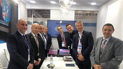 وزير الطيران يواصل لقاءاته مع ممثلي الشركات خلال معرض لوبورجيه بفرنسا