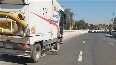 حملات نظافة مكبرة بمسار محور الفريق كمال عامر (صور)
