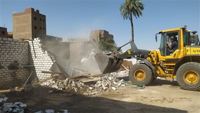  إزالة 9 حالات تعدي على أملاك الدولة والأراضى الزراعية في أسيوط