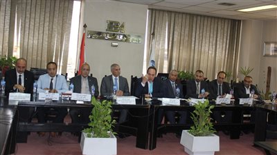 جمعية رجال الأعمال المصريين تطالب بحزمة تيسيرات لتسجيل العقارات والأراضي