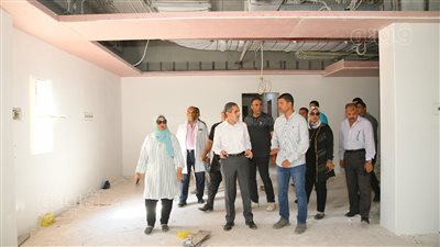 محافظ الغربية يتفقد مواقع العمل بمستشفى السنطة وشونة القمح وحديقة الطفل