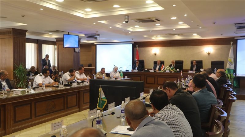 المجلس التنفيذي بمحافظة