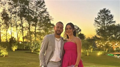 نيمار يعترف بخيانة صديقته ويوجه رسالة عاطفية لها