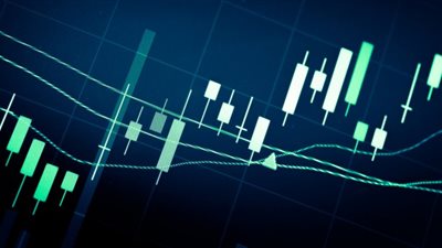 خبير اقتصادي: سوق الأوراق المالية قادر على استيعاب جميع أحجام الطروحات