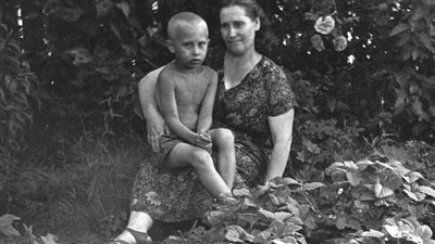 عجوز تزعم أنها والدة الرئيس بوتين الحقيقية، والكرملين يرد