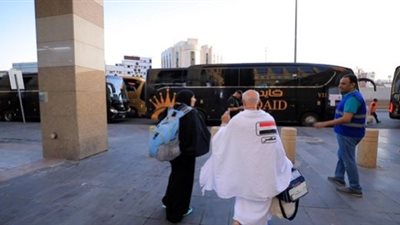 الداخلية: بدء تفويج حجاج القرعة من المدينة المنورة إلى مكة المكرمة (صور) 