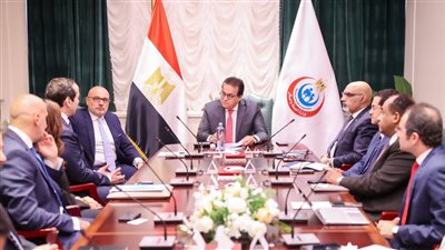 وزير الصحة يبحث تصنيع مصل الإنفلونزا وتوطينه في مصر