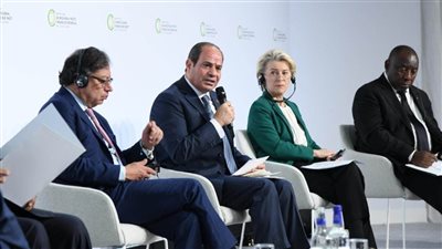  15 صورة ترصد تفاصيل نشاط الرئيس السيسي اليوم في باريس