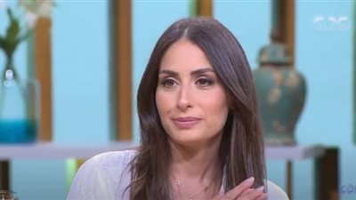 هبة طوجي: أنا مغنية ومخرجة وطباخة وحلمي لسه ما اتحققش (فيديو)