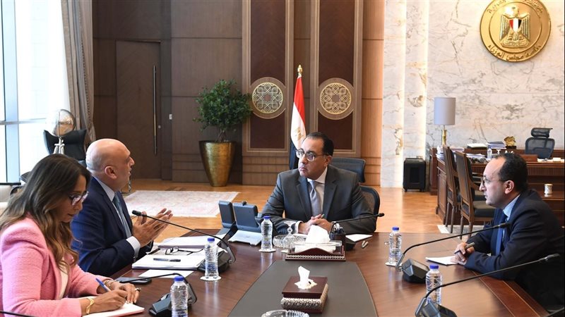 اجتماع برئاسة الدكتور