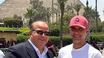 جوارديولا يصل القاهرة ويزور الأهرامات 