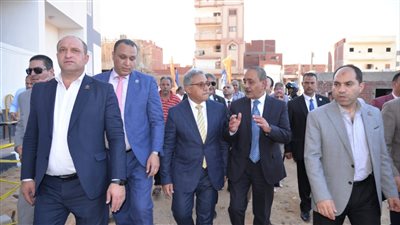 محافظ الإسماعيلية ولجنة الإدارة المحلية بالنواب في جولة تفقدية لعدد من المشروعات بالقنطرة غرب 