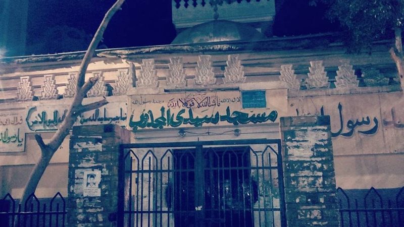 مساجد وأضرحة