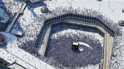 ما حكم الطواف حول الكعبة من الدور الثاني أو الثالث؟ الإفتاء تجيب