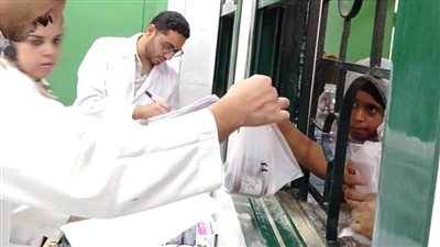 توقيع الكشف الطبي على أكثر من 7000 مواطن بقرى حياة كريمة بسوهاج