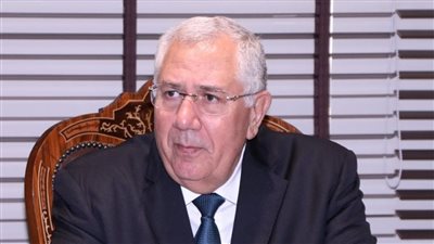 وزراء الزراعة والصناعة وقطاع الأعمال يبحثون الاستعداد لتسويق القطن الموسم الجديد 