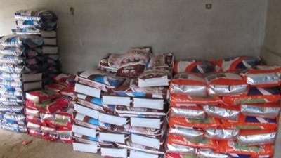 ضبط 5 مصانع عشوائية لإنتاج مقرمشات الأطفال و9 منشآت بدون ترخيص بكفر الشيخ والجيزة