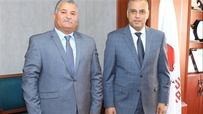 محافظ سوهاج يناقش استعدادات انطلاق مبادرة 100 يوم صحة