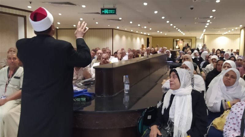 أئمة وواعظات الأوقاف