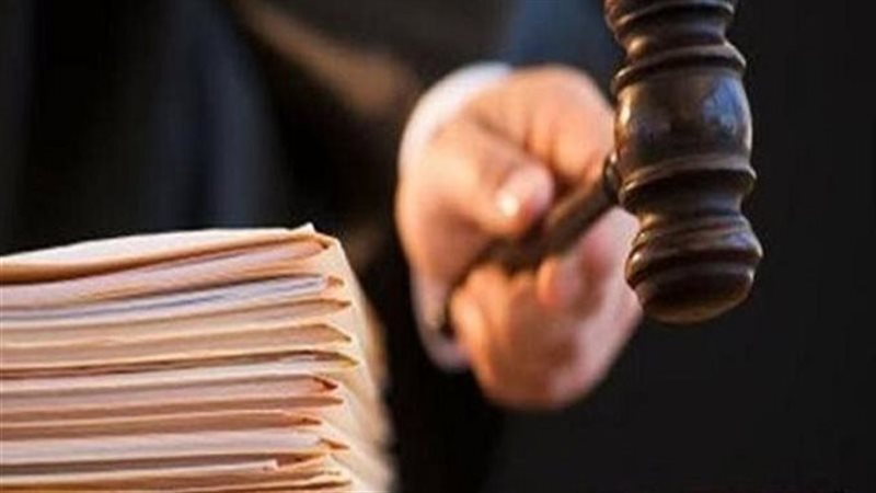 محاكمة متهمين، فيتو