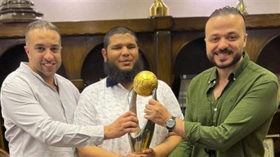 الأهلي يكرم الشيخ أحمد إبراهيم بطل موقعة السوبر المحلي 