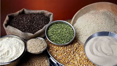 خبير اقتصادي: بورصة السلع تخلق سوقا منظما للتداول عبر تسعير البضائع 