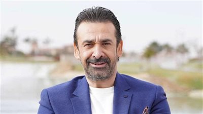 كريم عبد العزيز عن علاقته بنجل الساحر: 