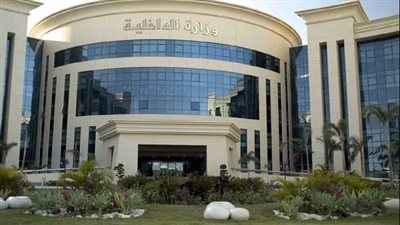 وزير الداخلية يعتمد حركة تنقلات الشرطة لعام 2023