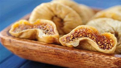 فوائد التين، يخفض الكوليسترول ضغط الدم ويقوي عظام الأطفال