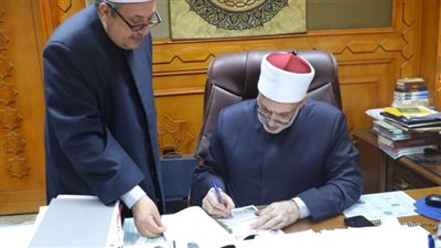 وكيل الأزهر يعتمد نتيجة البرنامج التأهيلي لطلاب الإعدادية بنسبة 95.23% 