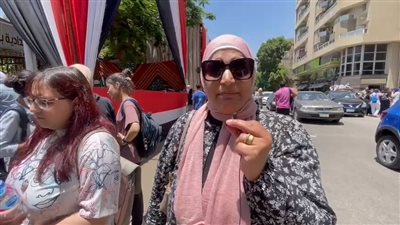 أولياء أمور الثانوية العامة: انظروا إلى طلاب العلمي بعين الرحمة بعد صعوبة الكيمياء (فيديو)