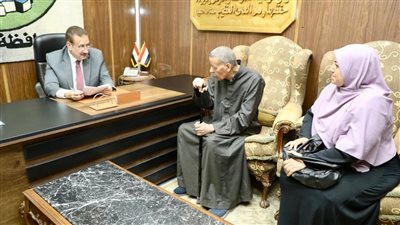 محافظ المنوفية يقرر صرف كرسى متحرك ومساعدات مالية لحالات إنسانية 