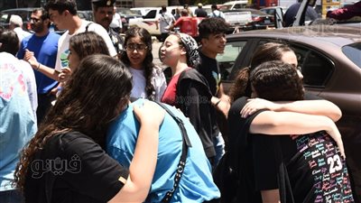 تحرير محضر لطالبة استخدمت سماعة للغش في امتحان الكيمياء بالقليوبية 