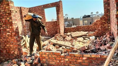 إيقاف أعمال بناء مخالف بمدينة الأقصر