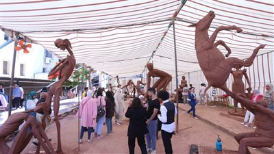 انطلاق فعاليات معرض مشروعات تخرج الدفعة الخامسة بكلية الفنون جامعة المنصورة