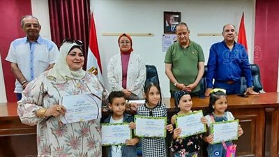 وكيل تعليم بورسعيد تكرم الطلاب المشاركين في مبادرة لبيك اللهم لبيك (صور )