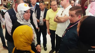 رئيس البعثة الرسمية للحج يتفقد مقر بعثة السياحة وفنادق الحجاج