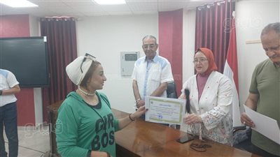 وكيل التعليم ببورسعيد تكرم مراسلة فيتو بالمحافظة