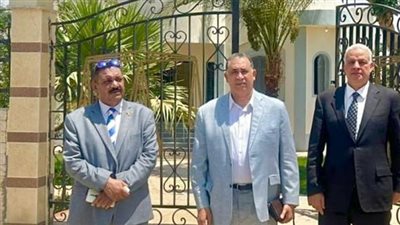 نقيب المحامين يتفقد أعمال تطوير نادي قفط بقنا (صور) 