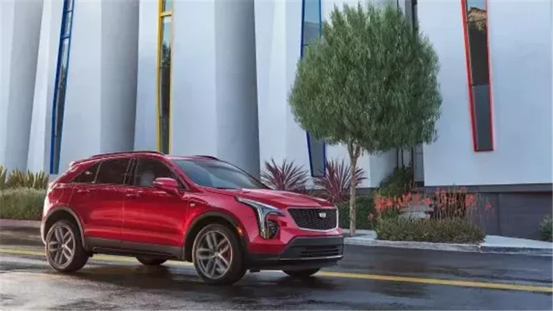 سيارات كاديلاك XT4