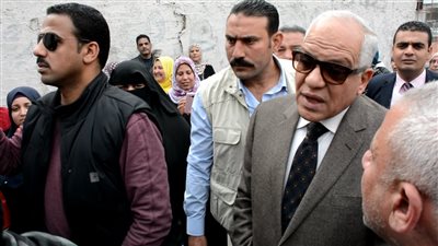 عقب انطلاق مبادرة مليون صحة، محافظ الجيزة لمواطن: إحنا في خدمتكم (فيديو)