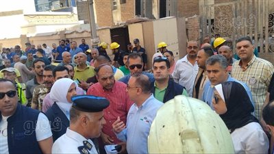 محافظ الإسكندرية: نتابع رفع أنقاض عقار المنتزه 