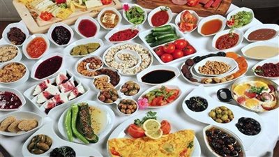 أكلات ومشروبات مهمة في سحور الليلة تساعدك على صيام عرفة بدون تعب