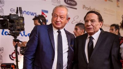 ساويرس يكشف كواليس زيارته لعادل إمام وتطورات الحالة الصحية للزعيم