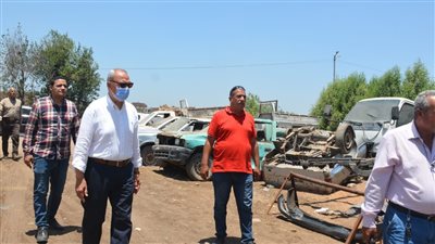 محافظ القليوبية يأمر بإزالة أحد الهناجر المخالفة على الطريق الزراعي 