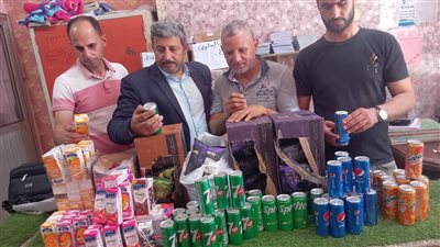 الوحدات المحلية توزع بونات مساعدات في المنيا