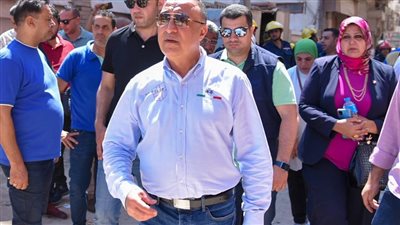 استخراج الجثة الخامسة من تحت الأنقاض بالعقار المنهار في الإسكندرية 