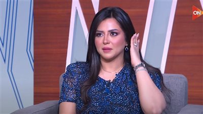 إيمان عبد الغني: تزوجت في سن صغيرة والفرق بيني وبين ابني الكبير 17 سنة (فيديو)